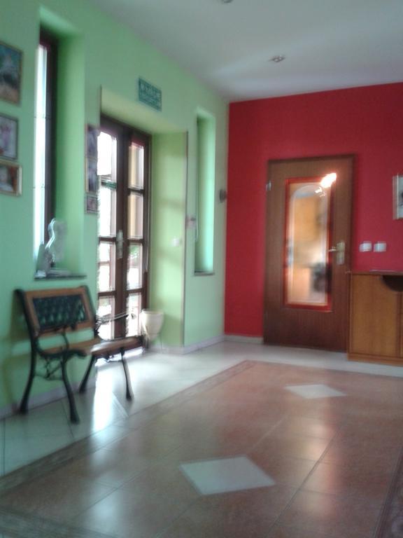 Gosciniec Sloneczny Hotel Drzonków Екстериор снимка