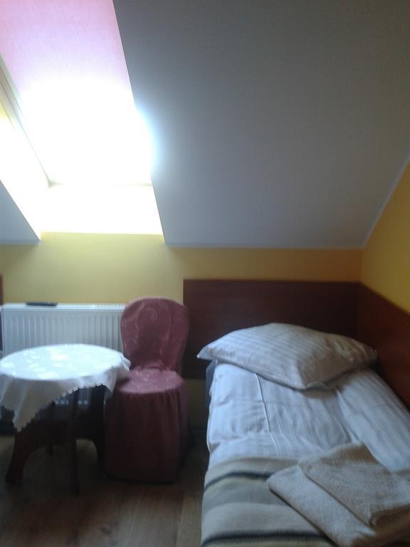 Gosciniec Sloneczny Hotel Drzonków Стая снимка