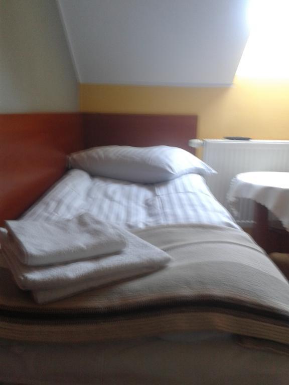Gosciniec Sloneczny Hotel Drzonków Стая снимка