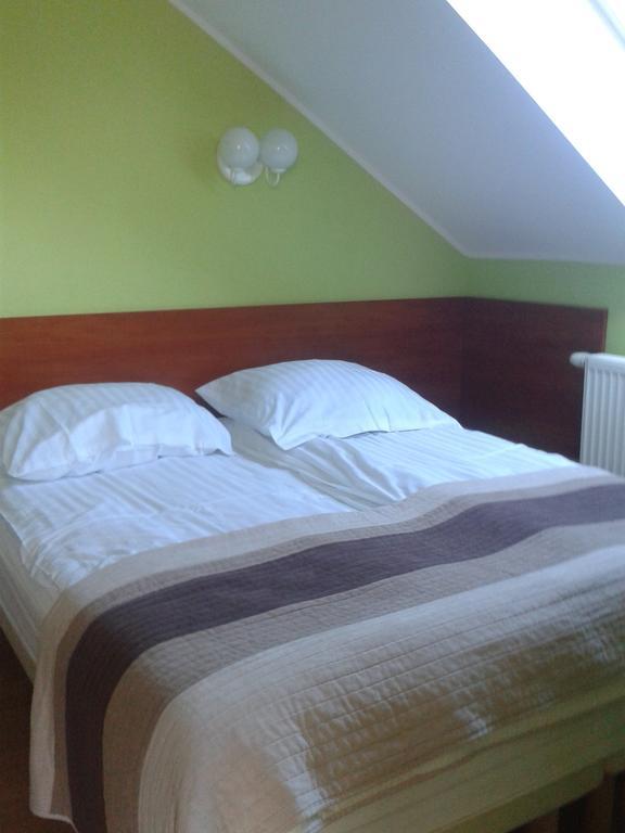 Gosciniec Sloneczny Hotel Drzonków Стая снимка
