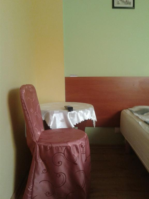 Gosciniec Sloneczny Hotel Drzonków Стая снимка