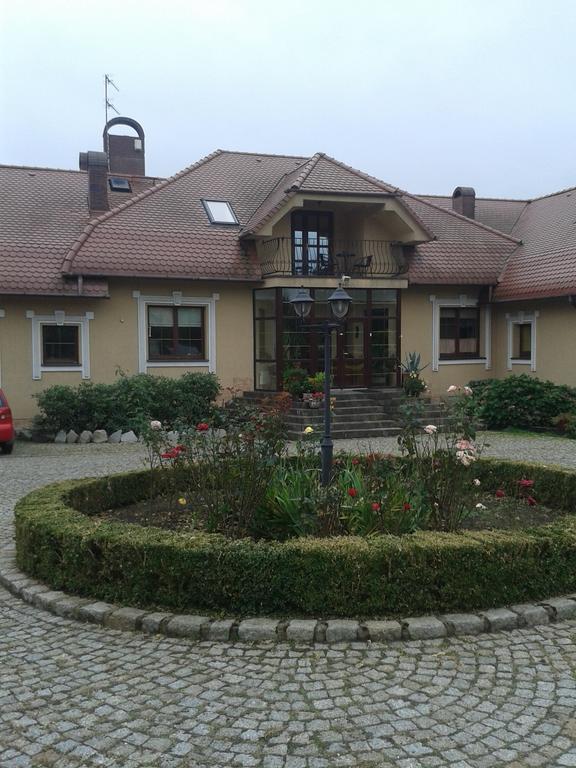 Gosciniec Sloneczny Hotel Drzonków Екстериор снимка