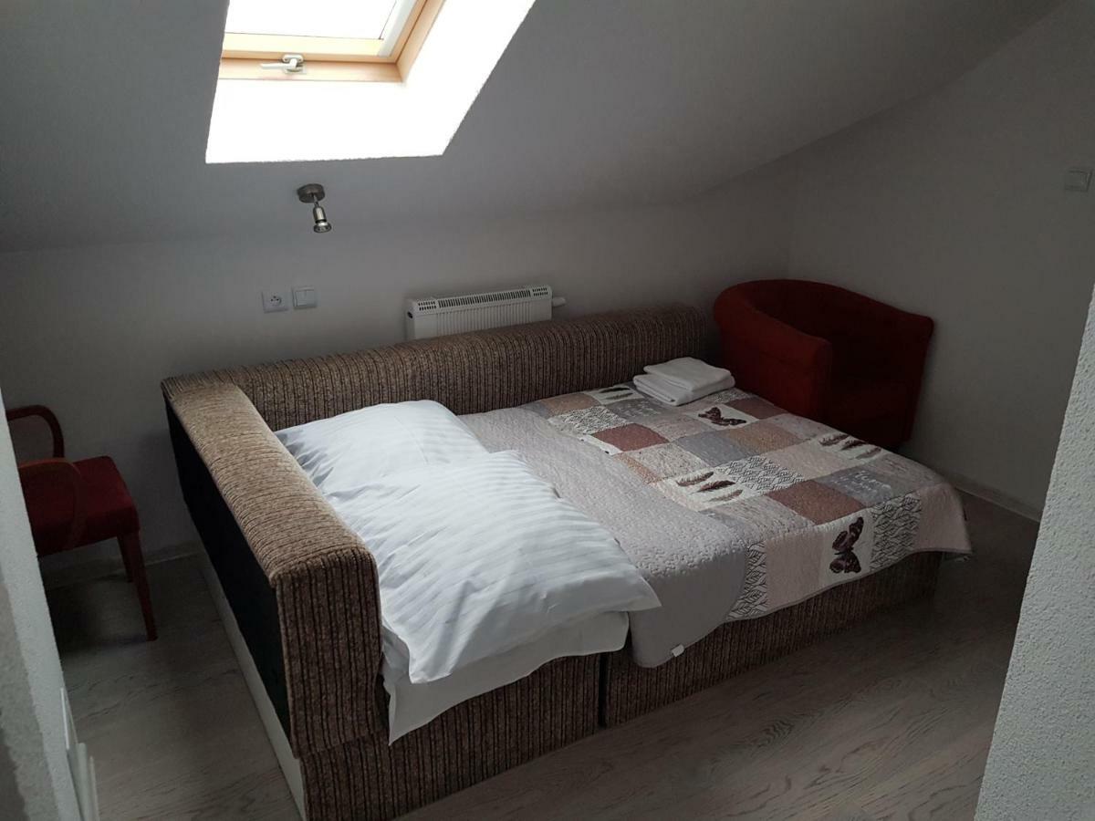 Gosciniec Sloneczny Hotel Drzonków Екстериор снимка