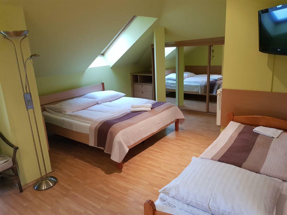 Gosciniec Sloneczny Hotel Drzonków Екстериор снимка