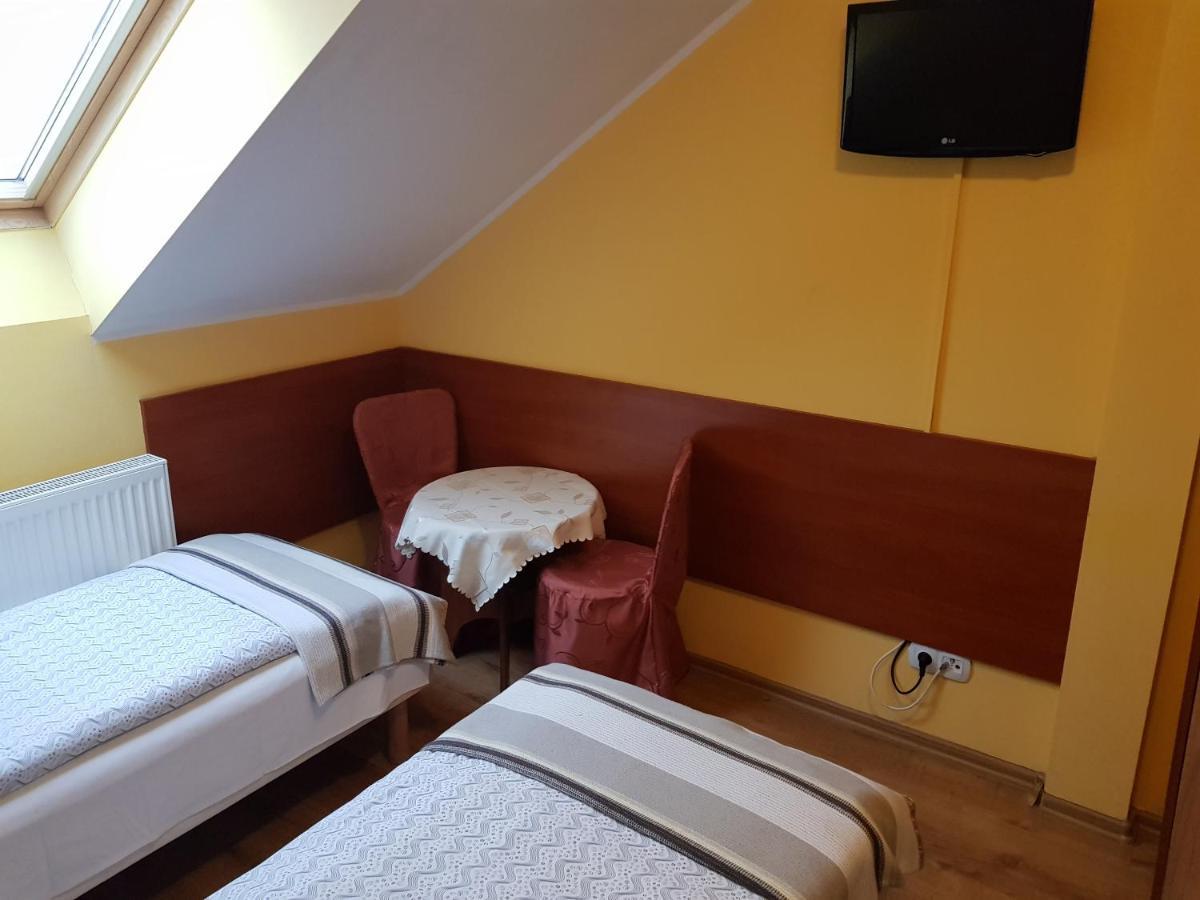 Gosciniec Sloneczny Hotel Drzonków Екстериор снимка